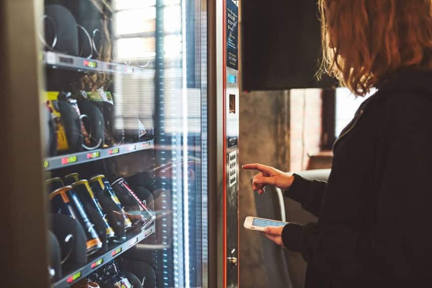 Automaten mit Münzeinwurf und bargeldlose Bezahlung: Flexibilität von Vendvibe