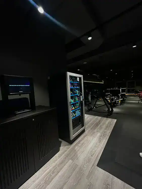 Verkaufsautomaten & Kaffeevollautomaten für Fitnessstudios kaufen