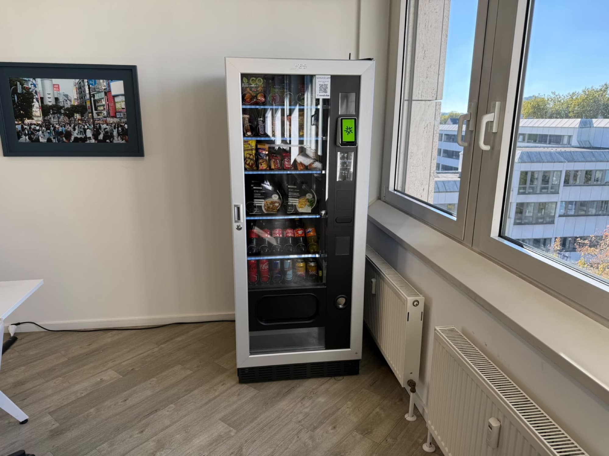 Snack- und Getränkeautomat von Vendvibe zur Betriebsverpflegung in Essen