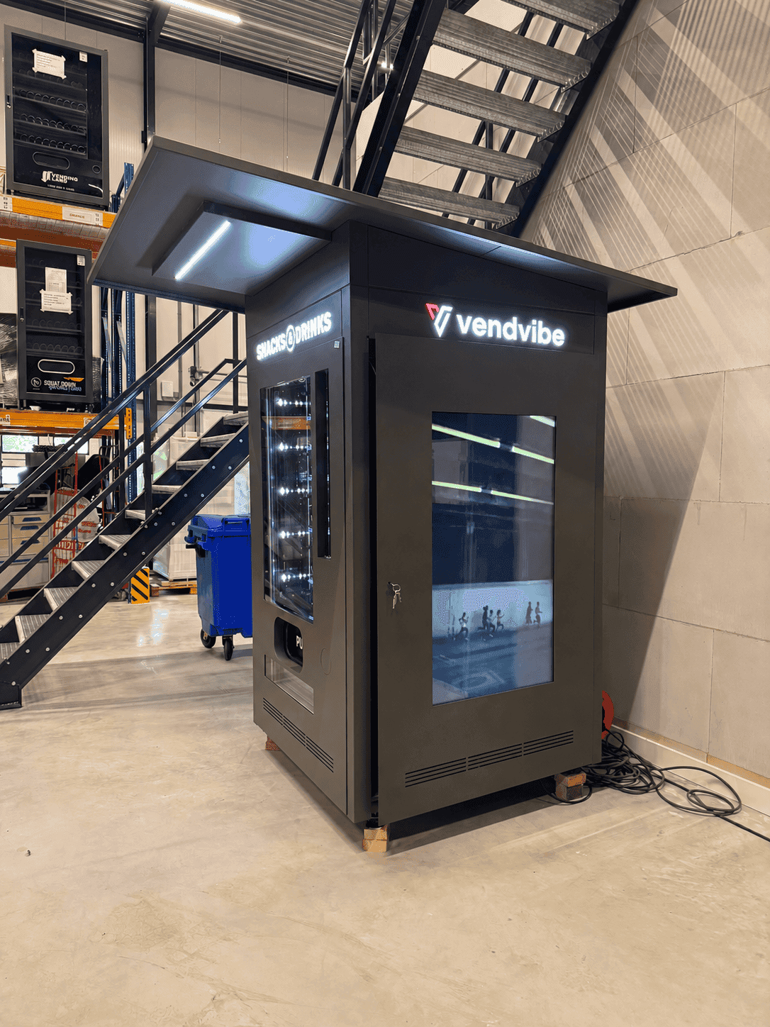 vendvibe Verkaufsautomat mit individueller Umhausung