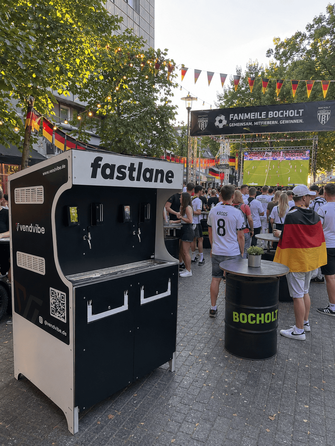 Bierzapfautomat von vendvibe auf der Fanmeile in Bocholt – Self Service Ausschank zur WM 2026